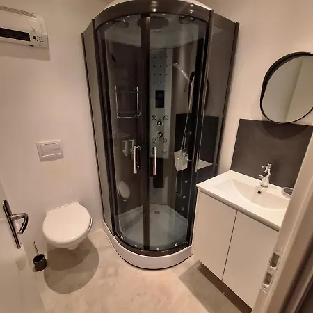 Гостевой дом Chez Vero D'hotes & Maison En Pierre Contemporaine