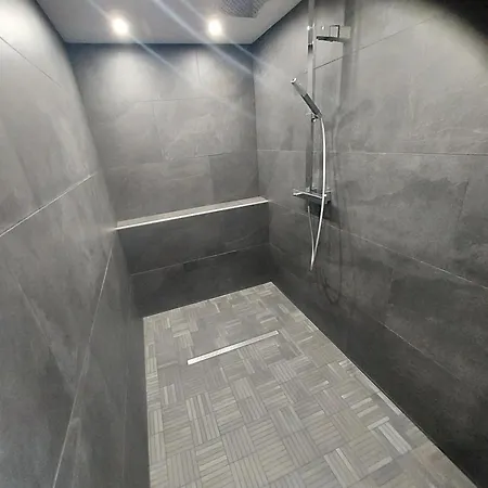 Гостевой дом Chez Vero D'hotes & Maison En Pierre Contemporaine