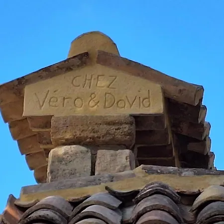 Chez Vero D'hotes & Maison En Pierre Contemporaine