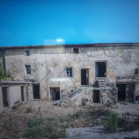 Гостевой дом Chez Vero D'hotes & Maison En Pierre Contemporaine