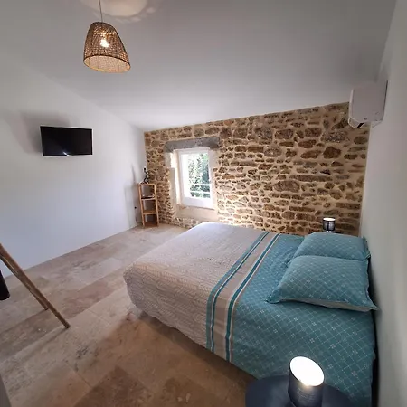 Chez Vero D'hotes & Maison En Pierre Contemporaine *