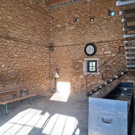 Chez Vero D'hotes & Maison En Pierre Contemporaine