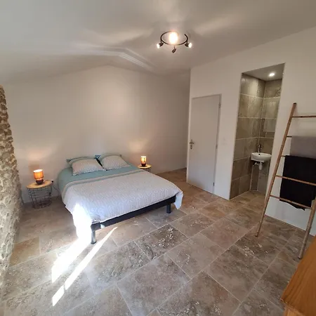 Chez Vero D'hotes & Maison En Pierre Contemporaine *