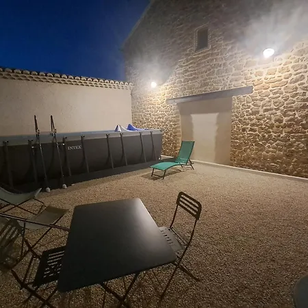 Гостевой дом Chez Vero D'hotes & Maison En Pierre Contemporaine Сюз-ла-Русс